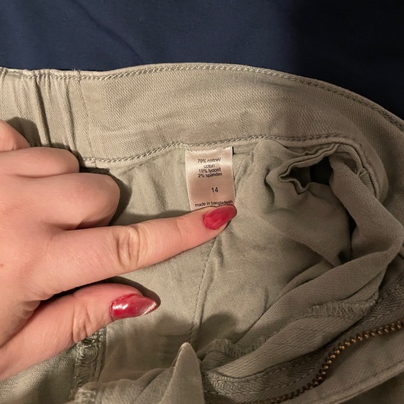 Green paper bag shorts - Picture 6 of 7